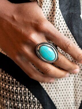 Paparazzi Ring (R233)
